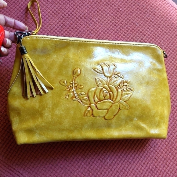 Meitrue Handbags - NWOT. Meitrue Medium Goldenrod Clutch/ Shoulder Handbag